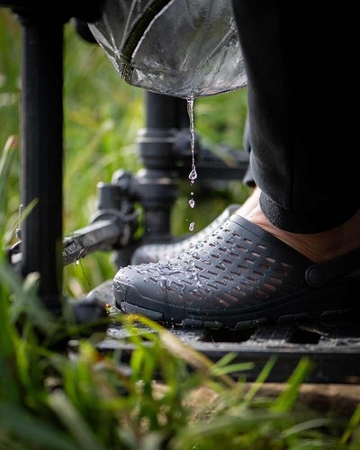 Matrix Fishing Clogs - Match / Coarse Fishing - Picture 3 of 7