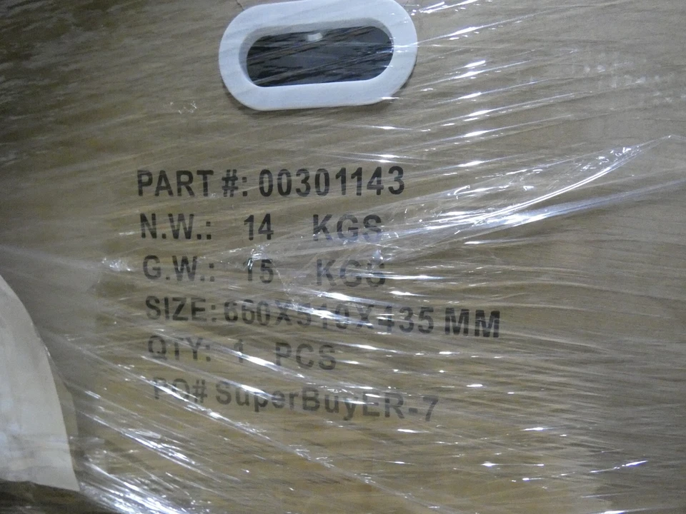 Open Box NavePoint 6U 450mm Depth Perforated Networking Server Cabinet 00301143 - Image 2 of 4