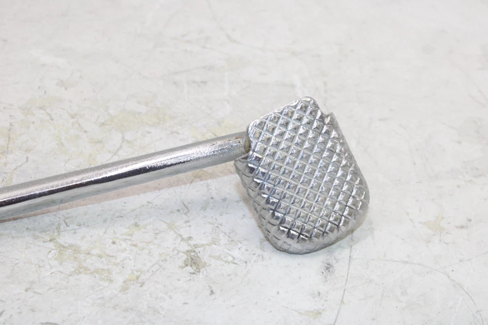 75-76 YAMAHA XS650 OEM PEDAL FRENO TRASERO DERECHO Foto 2 de 4