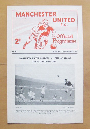 Lot 70 - MANCHESTER UNITED - A RARE PROGRAMME FOR THE