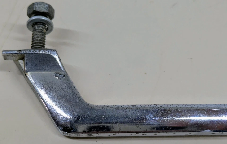 Manija de puerta delantera pasajero derecho Chrysler 300 New Yorker Newport 1965-1966 Foto 4 de 4