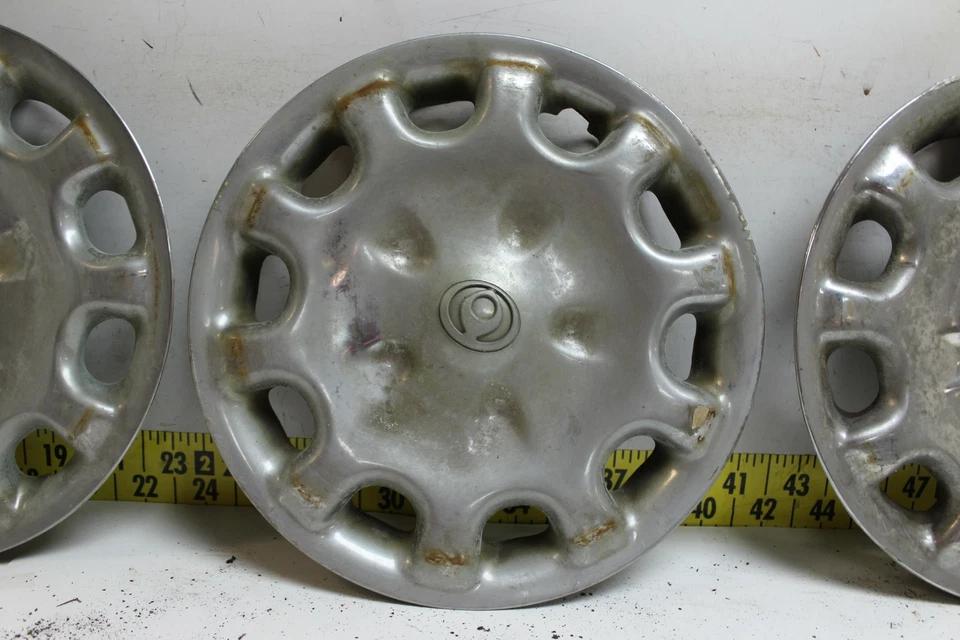 Juego de 3 tapacubos de 14" usados OEM cubiertas de rueda 1995-1997 Mazda 626 (3428) Foto 3 de 4
