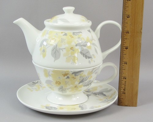 Laura Ashley APPLE BLOSSOM Yellow Bone China Tea For One - Picture 2 of 11