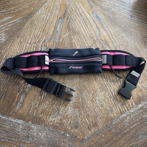 iFitness Slim Running Jogging Stretchy Fanny Pack Pouch Marathon Red Stripe