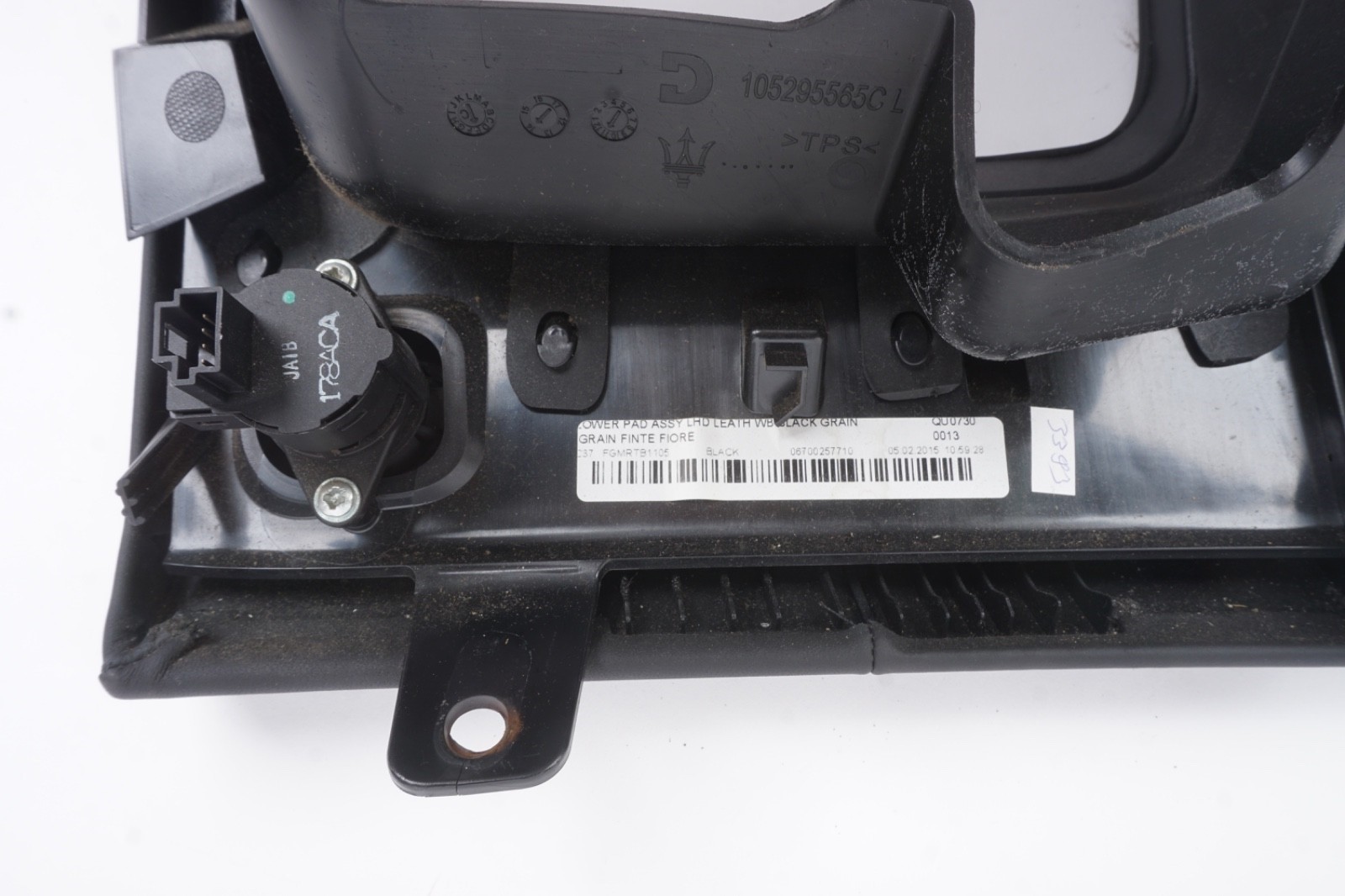 2014 - 2017 Maserati Ghibli Front Left Driver Lower Dash Knee Cover Trim Panel