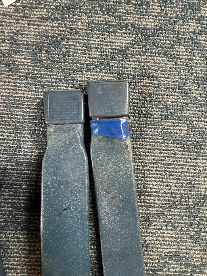 CINTURONES DE SEGURIDAD AZUL CHEVY GMC CAMIÓN DOBLE CABINA ASIENTOS DELANTEROS SUBURBANOS 73-87 K5 C10 K10 Foto 2 de 4