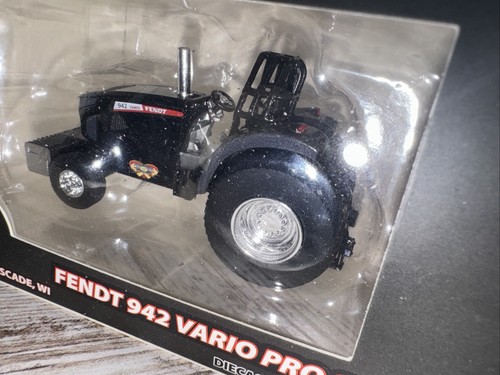 1/64 Scale Fendt 942 Never Giving Up Pro Stock Pulling Tractor SpecCast - Picture 5 of 10