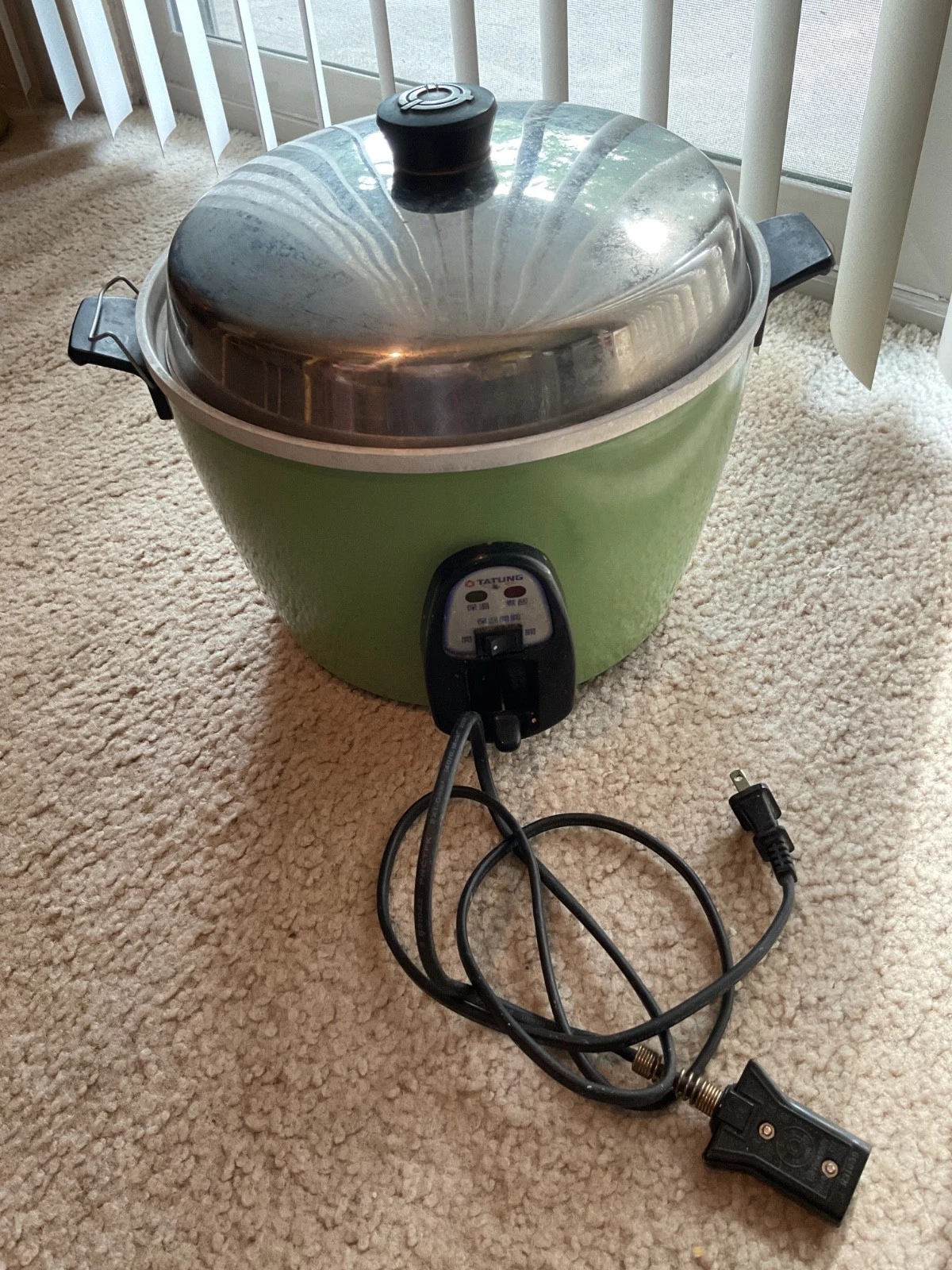 Tatung Rice Cooker 大同電鍋 1.9L 11 cup TAC-11K(DG) in Olive Green NOT WORKING