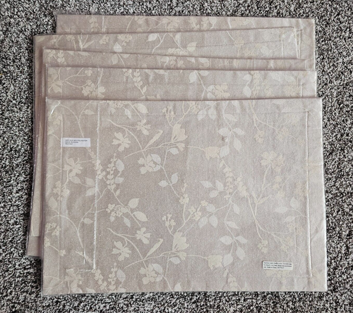 Interiors Placemats Set Of 6 White Cream Size 33 x 47cm 55% Silk/ 45% Polyester - Picture 4 of 10
