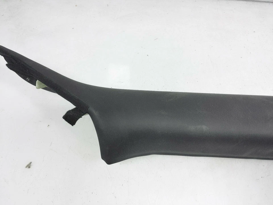 Nissan GT-R 2009-2013 moldura de pilar parabrisas de pasajero 76911-Jf00a Foto 3 de 4
