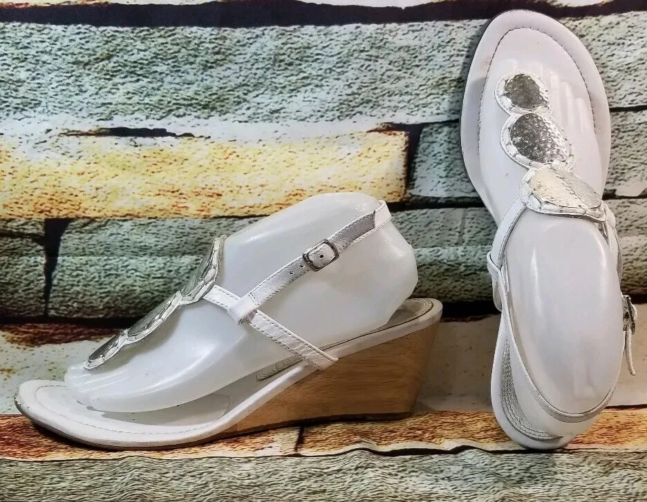 Thong house hot sale shoes