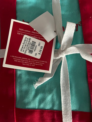American Girl By Williams Sonoma Girl’s Apron & Mitt Set - Picture 3 of 3