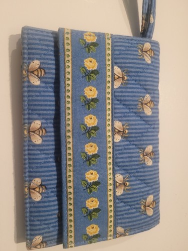 Nwot Retired Vera Bradley Bee Yellow And Blue Wristlet Wallet