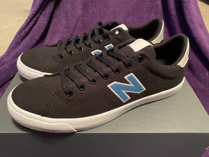 new balance canvas trainers