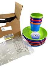 NEW IN BOX 6x The Great Plate Set Party Plates w Built in Cup Holder & Cups 