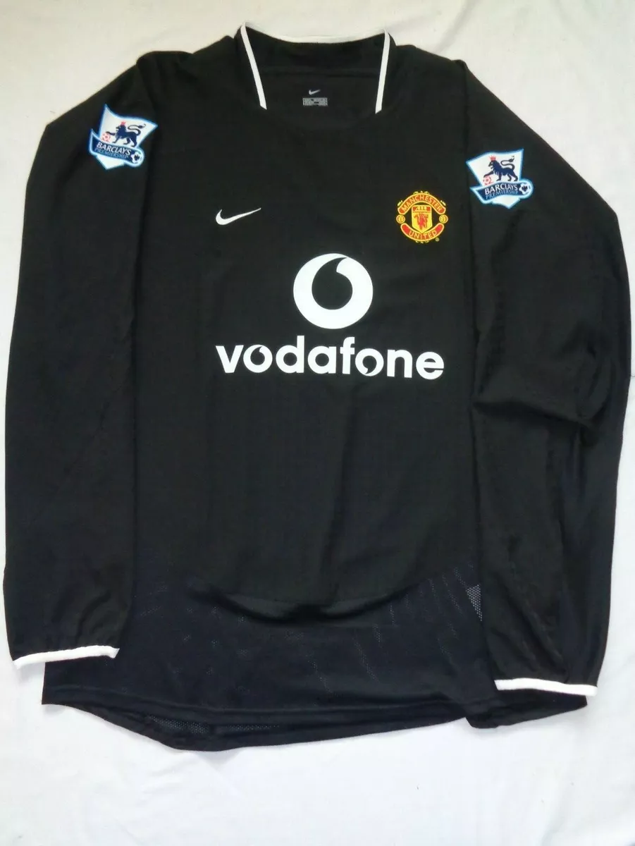 man utd black vodafone kit