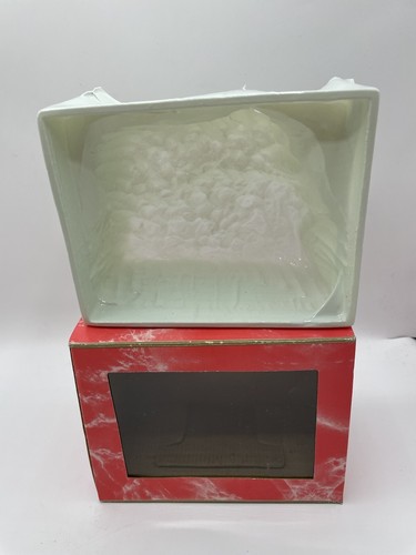 VTG Winter Angel Snowbaby Angels Sledding Figure in Original Box - Picture 10 of 10
