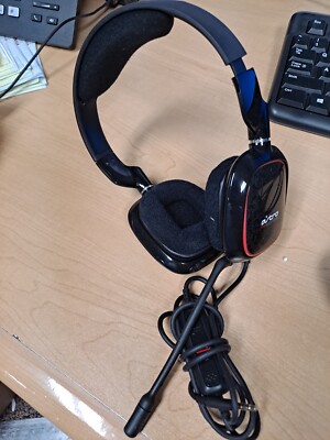 Logitech G Astro A30 LIGHTSPEED Wireless Gaming Headset for PS4/PS5, Android