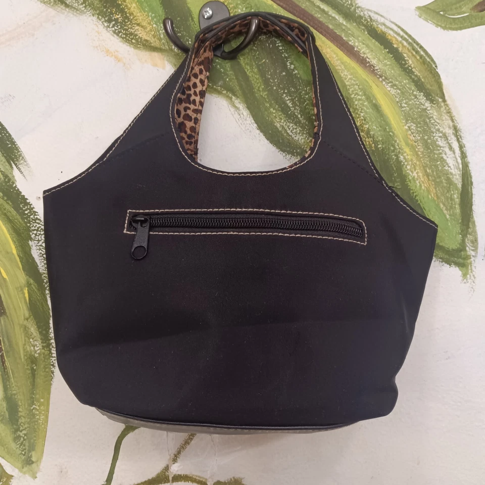 Merona -Smartlyte - Bolso de mano pequeño de nailon con forro de leopardo - Cierre magnético Foto 2 de 4