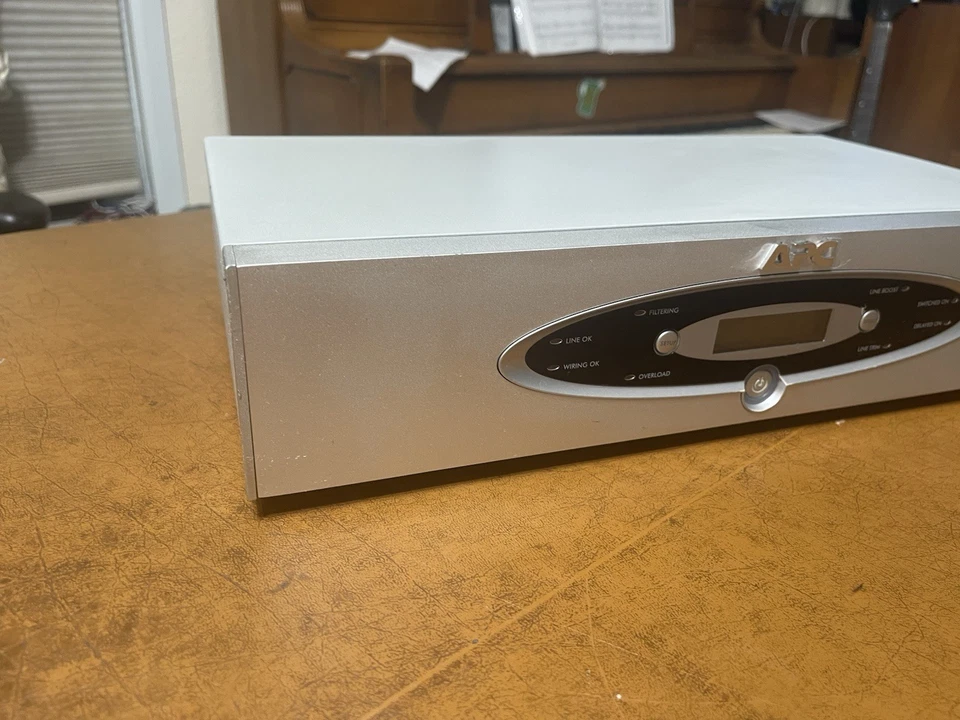 APC H15 1,5kVA H-Typ Heimkino Power Conditioner 12 Ausgänge Überspannungsschutz - Bild 3 von 4