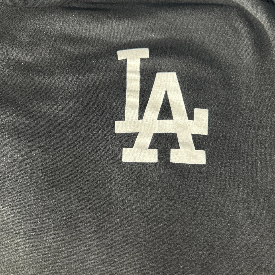 Los Angeles Dodgers Julio Urias #7 Shirt L Mens Black redesigned Mister Cartoon - Image 2 of 4