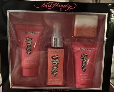 Ed Hardy Pour Femme 4PC Gift Set Women Mist, Lotion, Wash & Steamer Cube NIB