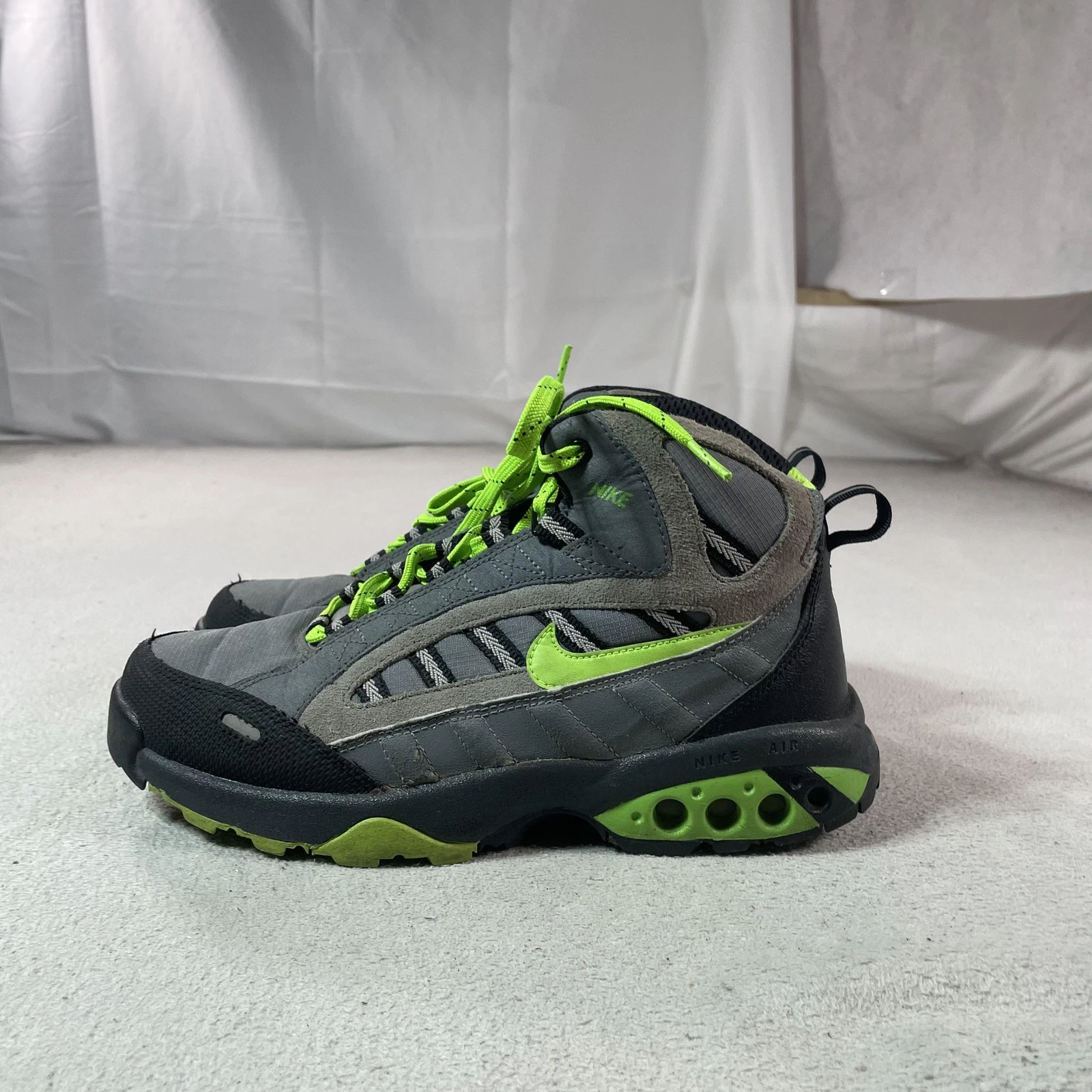 Nike ACG Max Air Shoes Mens Size 8 Gray Green Trail Hiking Sneakers 414976-003