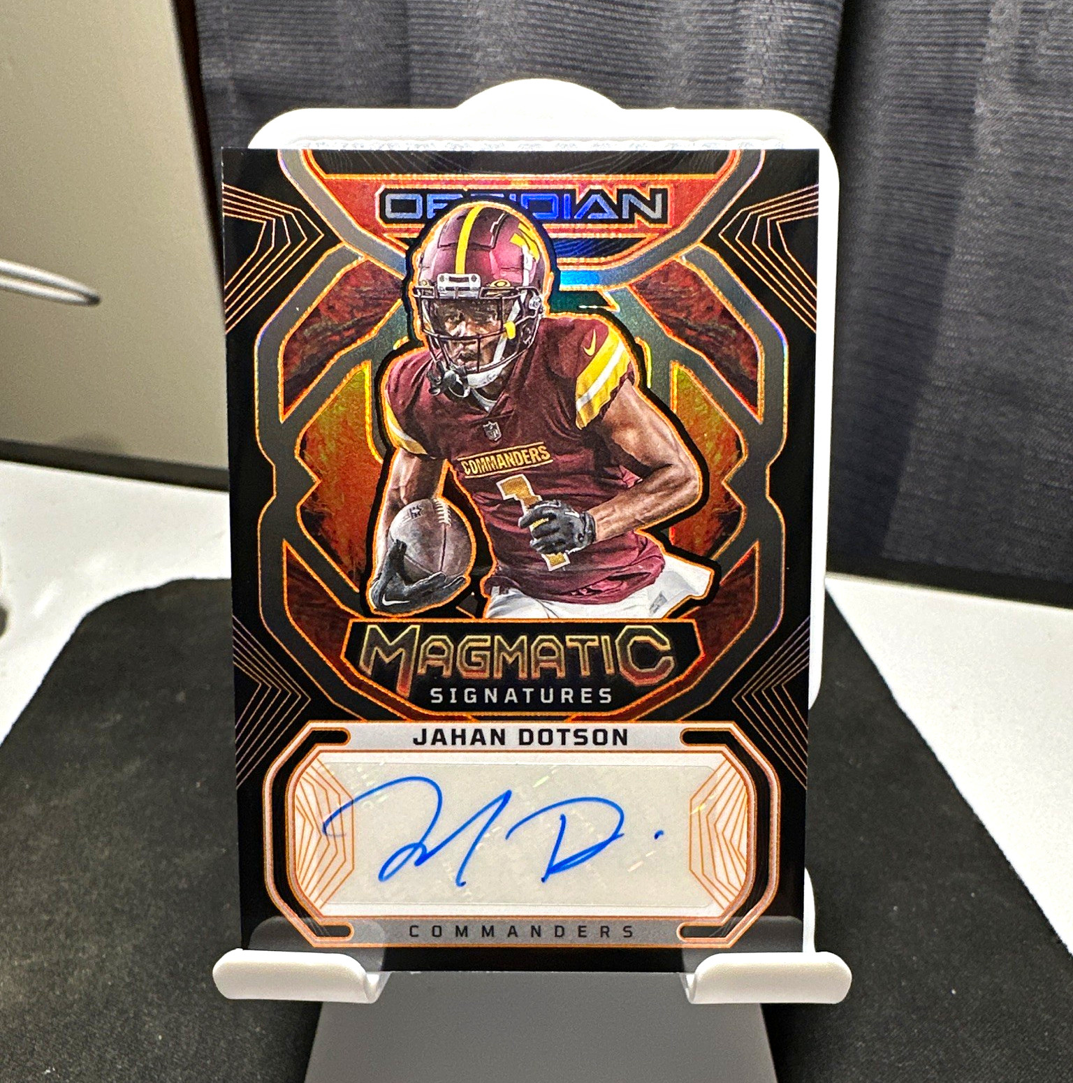 Panini 2023 Obsidian Magmatic Signatures Jahan Dotson Auto /49 MAG-JDO
