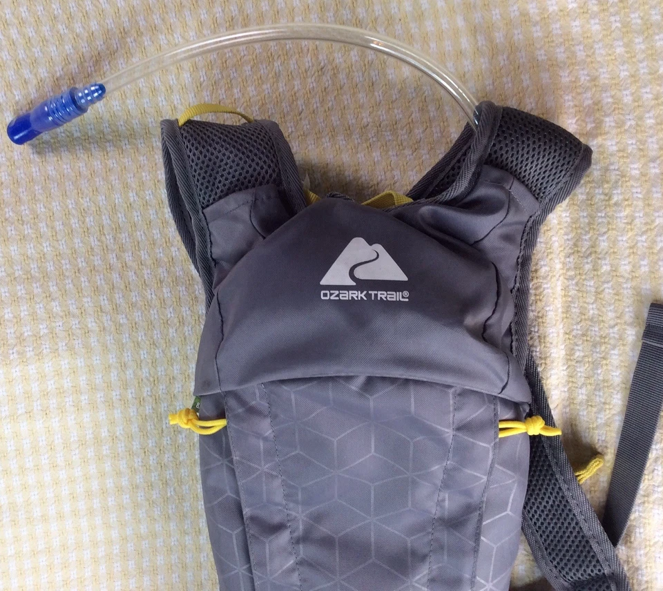 Ozark Trail Hydration Hiking Backpack with Hydration Bladder, 2L, Gray - Image 4 of 4