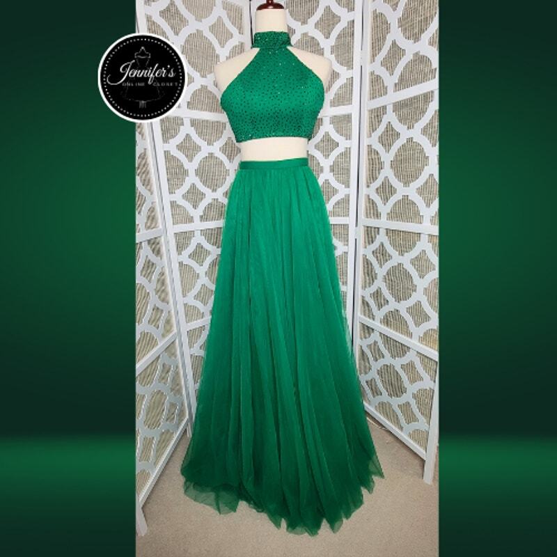 Sherri Hill NWT Emerald 2-Piece Beaded Halter Top w/Layered Tulle Skirt  Size 00 | eBay