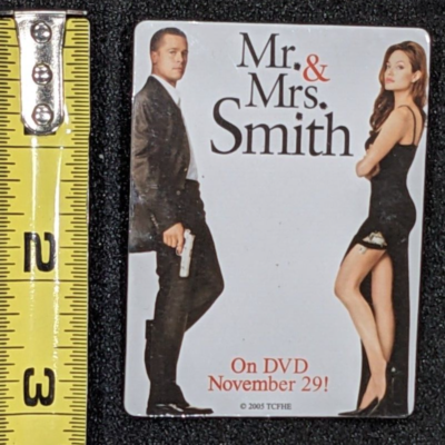 MR. & MRS. SMITH DVD MOVIE RELEASE NOVEMBER 29 2 PROMO BUTTON BRAD