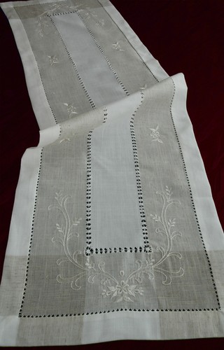VINTAGE Half-Linen Embroidery Table runner Doily Tablecloth Nature Living Room - Picture 5 of 9