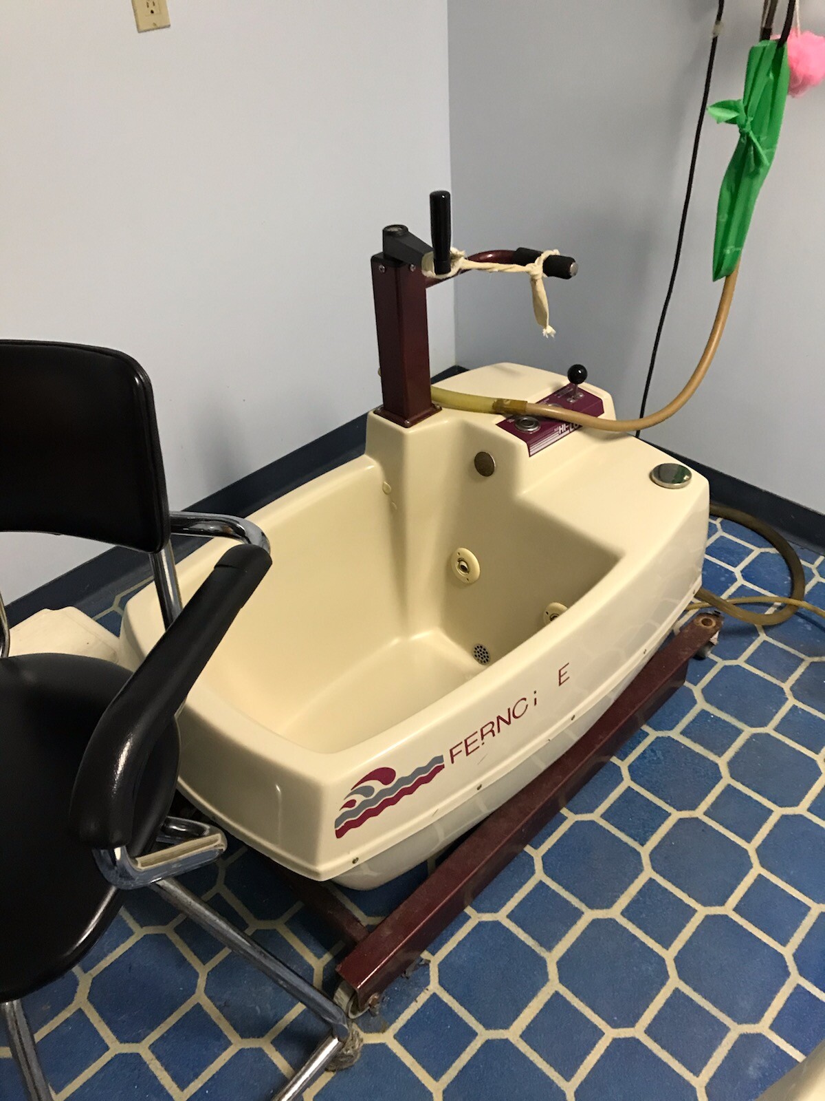 WHIRLPOOL FOR PHYSICAL THERAPY eBay