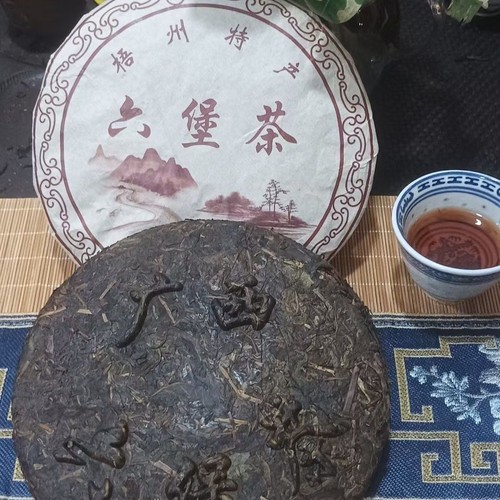 Liu Pao Tea Cake Guangxi Wuzhou Specialty Ancient Tree Liu Bao Dark Tea 500g - Bild 2 von 3
