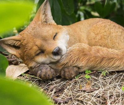 sleeping fox  Resin, plaster, soap, candle mold 0-94