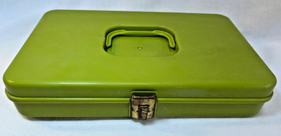 VTG 1970s Wil-Hold Wilson Mfg Corp Avocado Sewing Thread Storage Case w/Handle