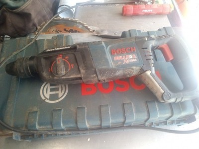 BOSCH BULLDOG EXTREME Rotary Hammer Drill VSR  corded with case Working  used