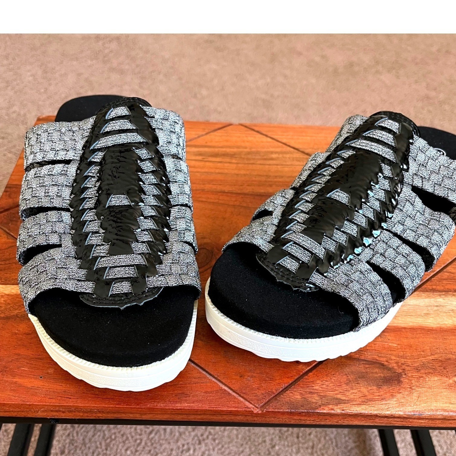 Bernie Mev Womens Woven Metallic Silver Black Slide Platform Size 39/8  NWOB