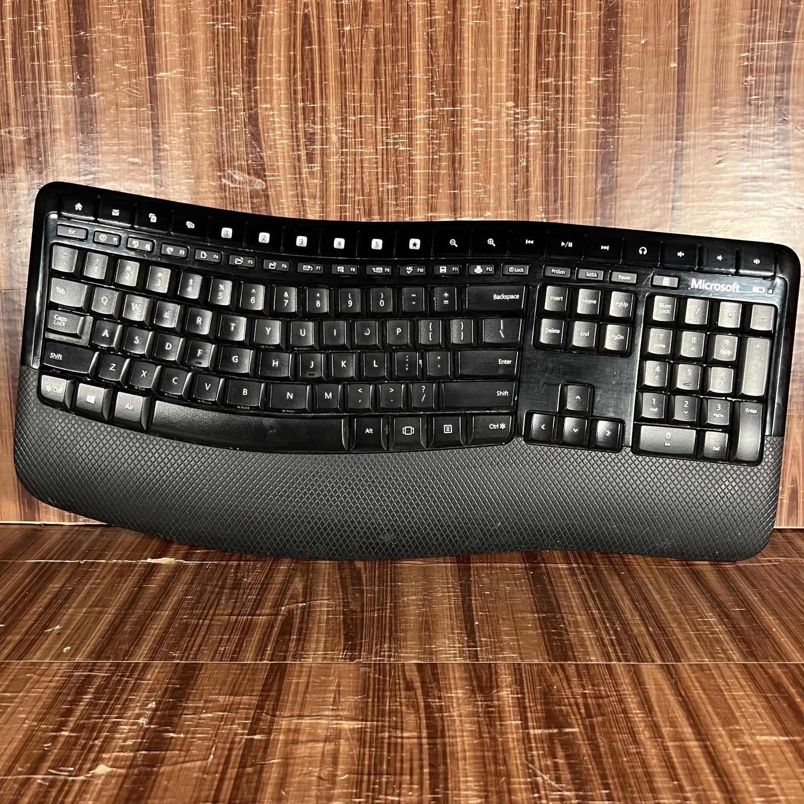 Microsoft Wireless Comfort Keyboard 5050 Ergonomic Black PC 