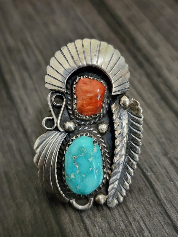 Vintage Native American Navajo Sterling Silver Ring Turquoise & Coral Stone 7.5