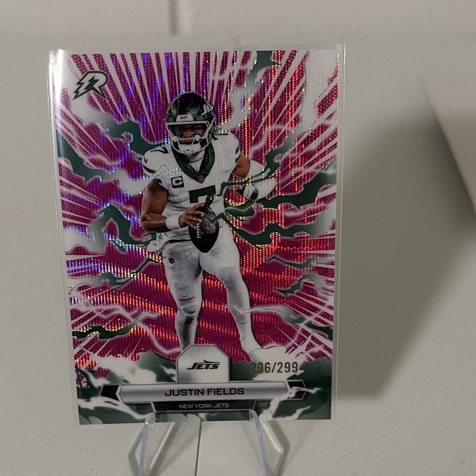 Topps Resurgence 2025 Justin Fields Green/Pink Refractor /299 #75 Jets