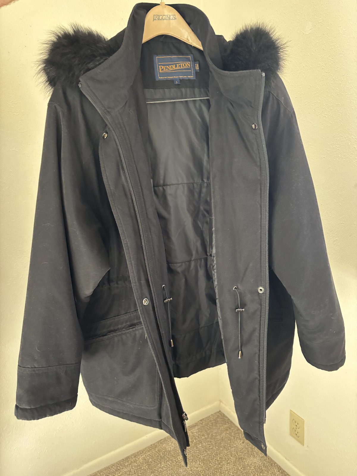 Pendleton Women's Black Coat Removable Finnish Fu… - image 1