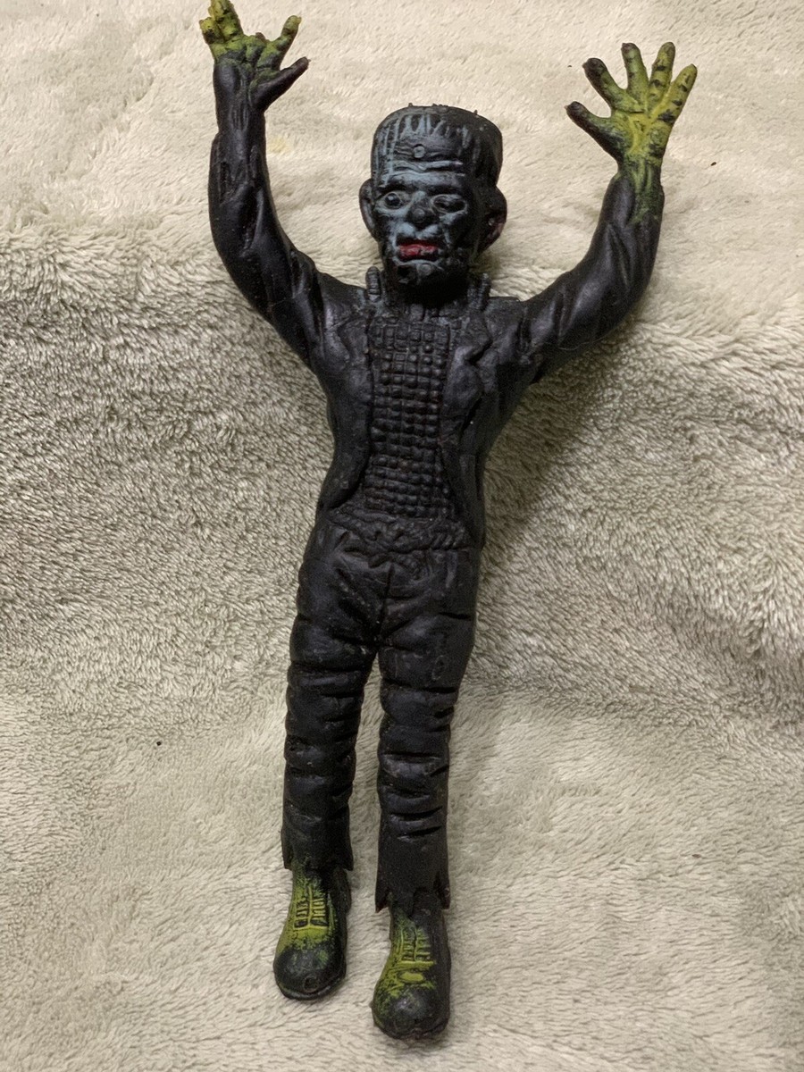 ビンテージ　Frankenstein フランケン　ユニバーサルモンスター　人形 Amazon.com: Universal Monsters - Ultimate Frankenstein's Monster