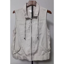 CHRISTOPHER & BANKS, White Vest with Front Zipper and Four Pockets, Size M