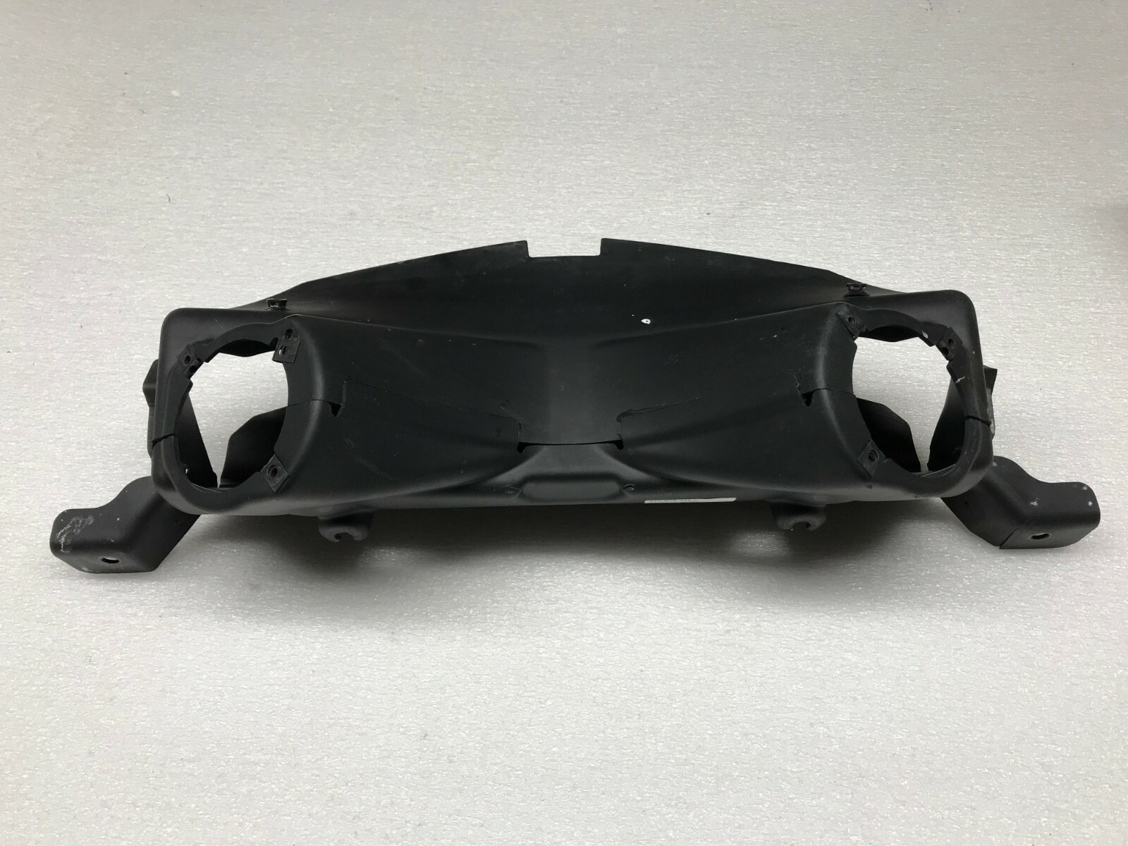 LAMBORGHINI AVENTADOR FRONT MIDDLE AIR DUCT GUIDE OEM 470805342C
