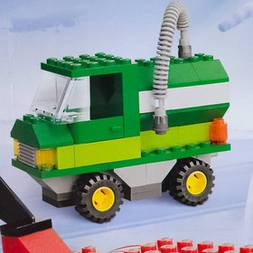 LEGO 5933 Airport Building Set 310 Pieces - New Sealed w/ Box Damage