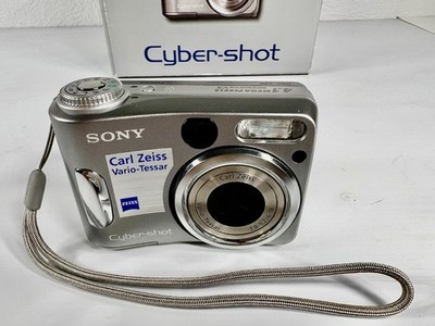 Sony Cyber-shot DSC-S60 4.1MP Digital Camera - Silver for