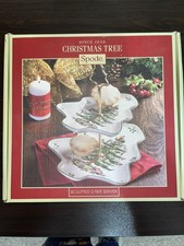 New, Spode Holiday Christmas Tree Porcelain Sculpted 2 Tier Server 8 10 Trays