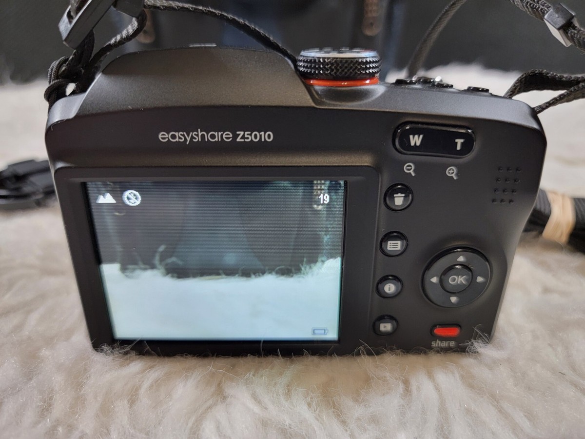 Kodak EasyShare Z5010 14MP Digital Camera with 21x Optical Zoom