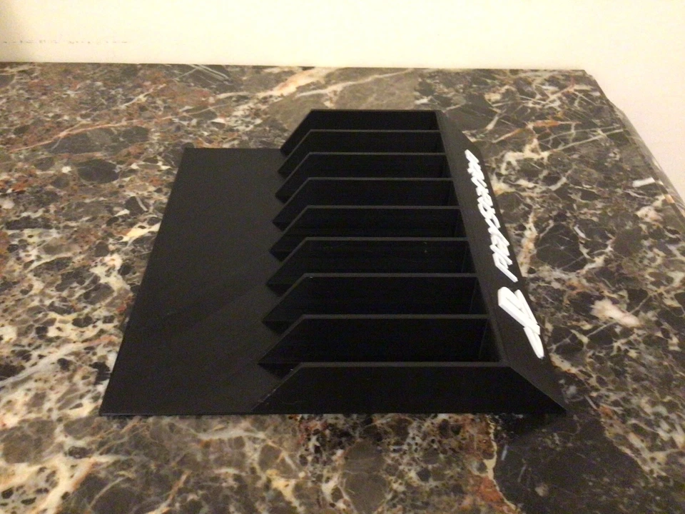 SONY PLAYSTATION 1 GAME STAND SUPPORTO 8 GIOCHI STAMPA 3D NUOVO PORTA GIOCHI - Immagine 4 di 4